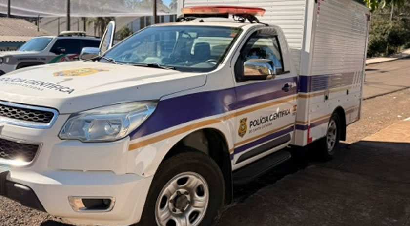 Corpo em estado de decomposição é encontrado em residência