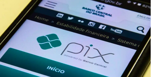 Receita alerta sobre golpes e diz que mudanças no PIX não buscam prejudicar pequeno comércio