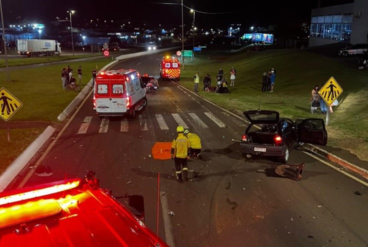 Acidente entre automóveis deixa feridos no perímetro urbano da BR-282