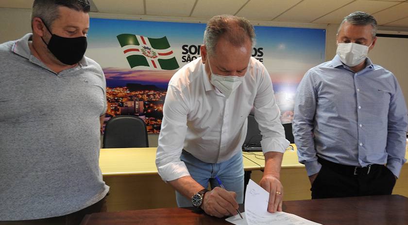 São Miguel lança licitação para asfaltamento de 55 quadras