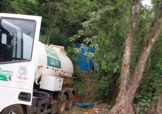 Cidades do Oeste de SC declaram emergência devido à estiagem e agricultores sofrem
