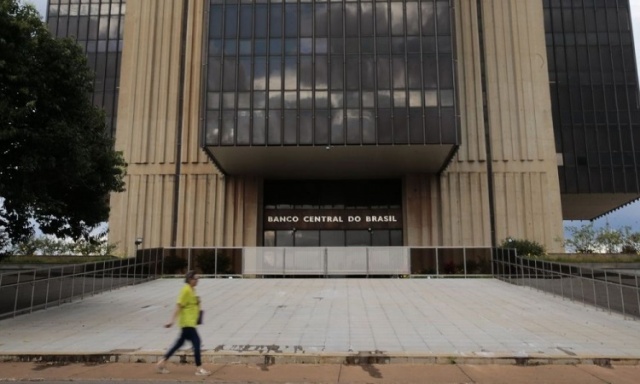 Mercado mantém projeção para PIB, IPCA, Selic e câmbio em 2023