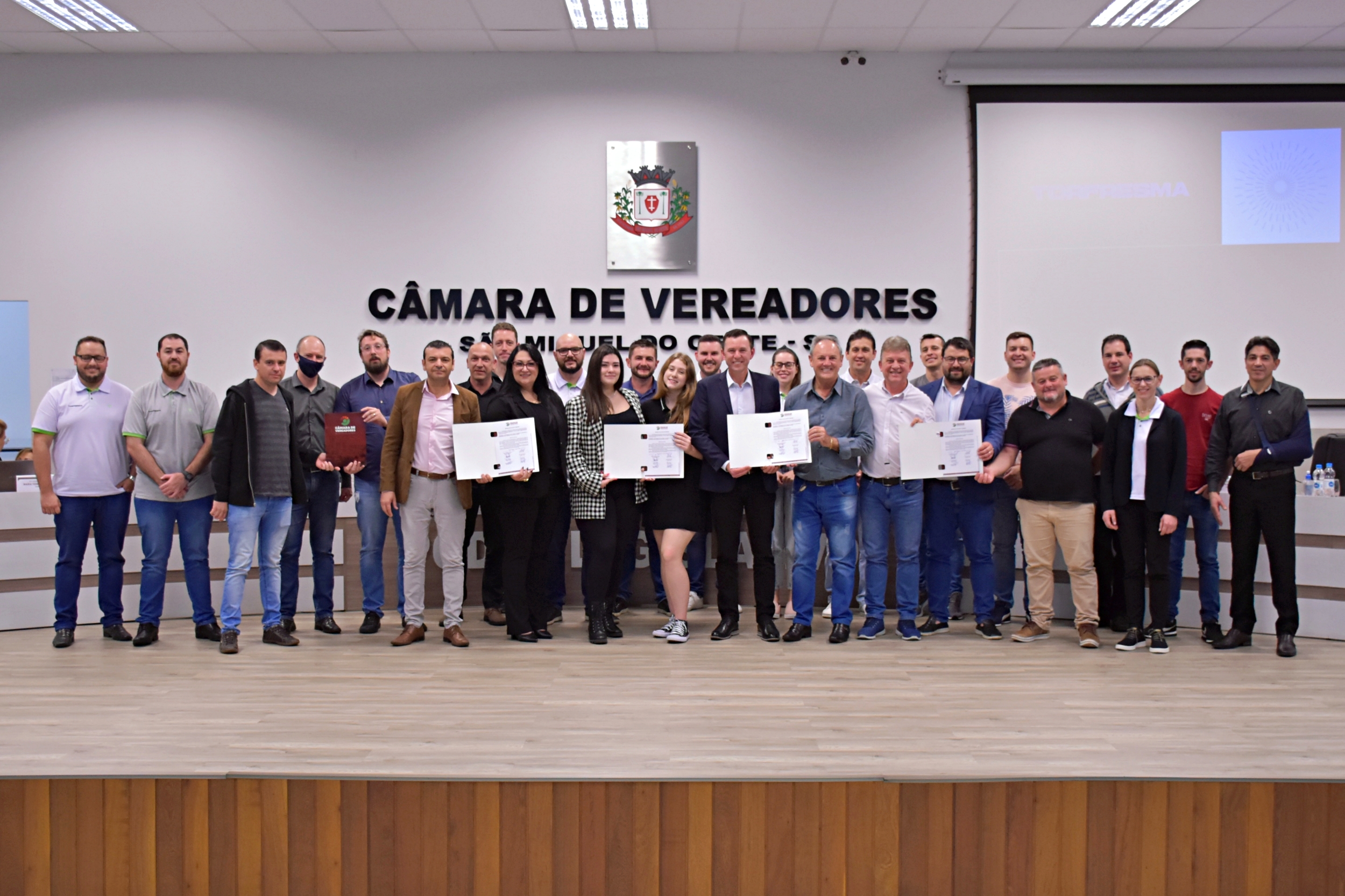 Câmara presta homenagem à Torfresma pelos 29 anos de fundação