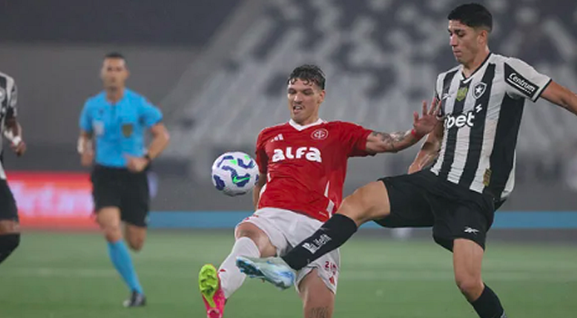 Com time misto, Inter é goleado pelo Botafogo e cai quatro posições no Brasileirão