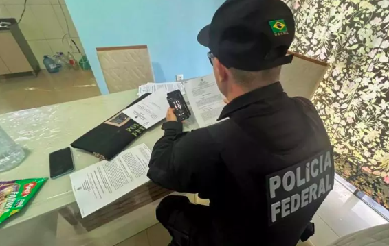 Pornografia infantil: homem é preso em SMOeste em operação da Polícia Federal e FBI