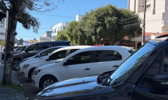 São Miguel do Oeste se aproxima de um veículo por habitante e já soma 678 acidentes de trânsito em 2026