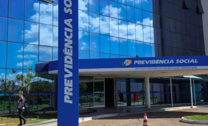 INSS define calendário para pagar descontos indevidos; veja quando