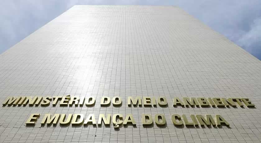 Governo autoriza concursos para Funai e Ministério do Meio Ambiente