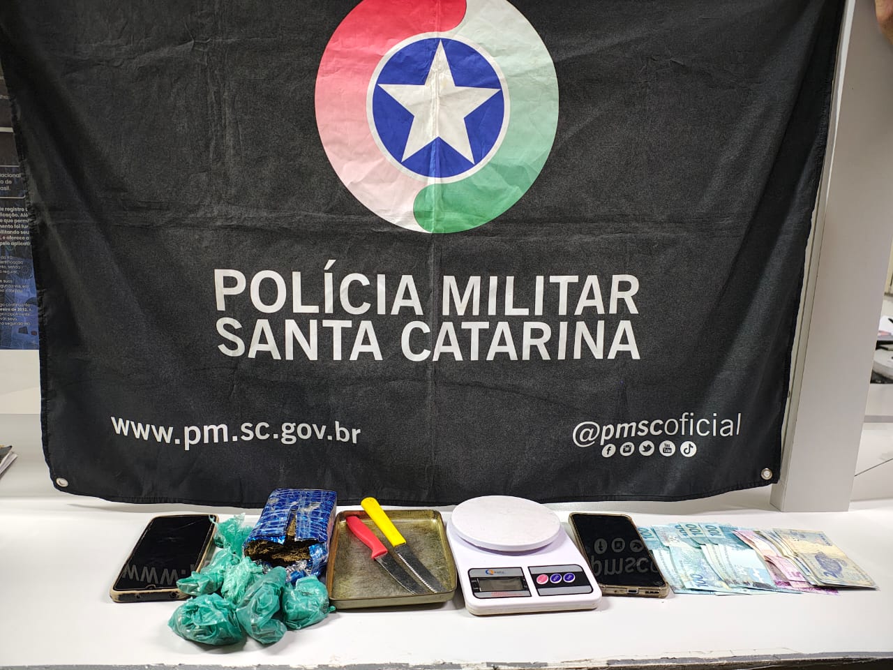 Casal é preso por tráfico de drogas no bairro Floresta após denúncias