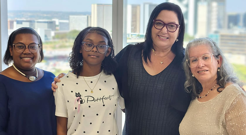 Estudante catarinense recebe prêmio de R$ 13 mil em concurso de poesias