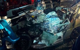 Grave colisão frontal entre carro e carreta deixa 3 vítimas fatais na BR-116