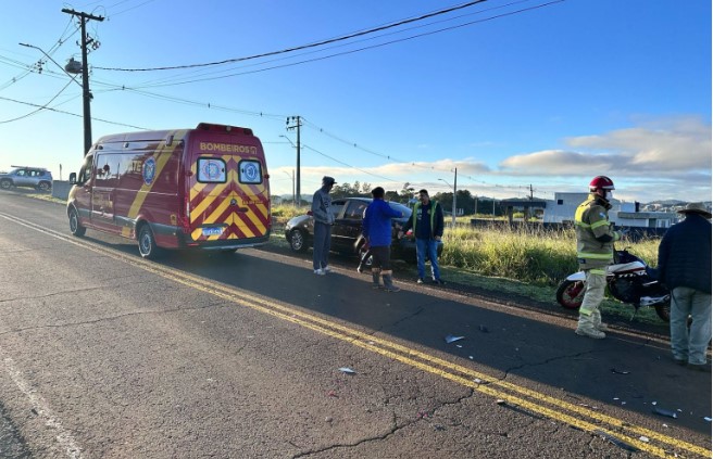Mulher tomba caminhão na SC-157 em Quilombo e recusa atendimento médico