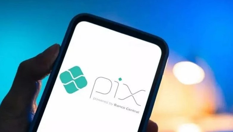 Homem aplica golpe de R$ 10 mil em loja usando Pix agendado