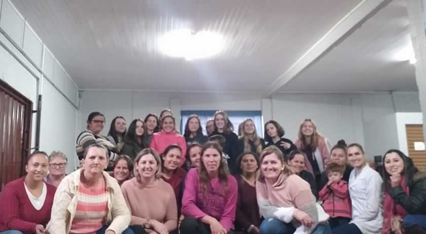 Encontro do PAIF promove ações do Outubro Rosa