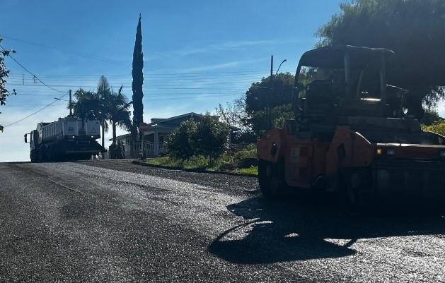 Conder inicia obras de pavimentação em 14 quadras