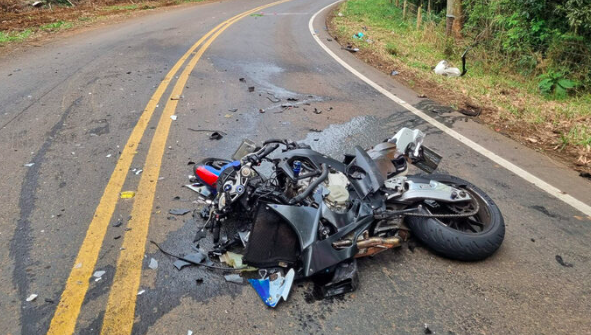 Motociclista de 31 anos morre após bater em carro na SC-390