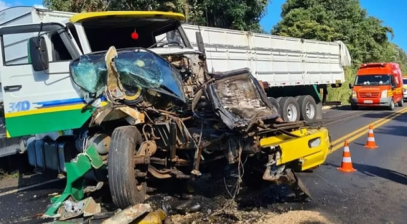 Engavetamento entre três veículos deixa pessoas feridas no Oeste de SC