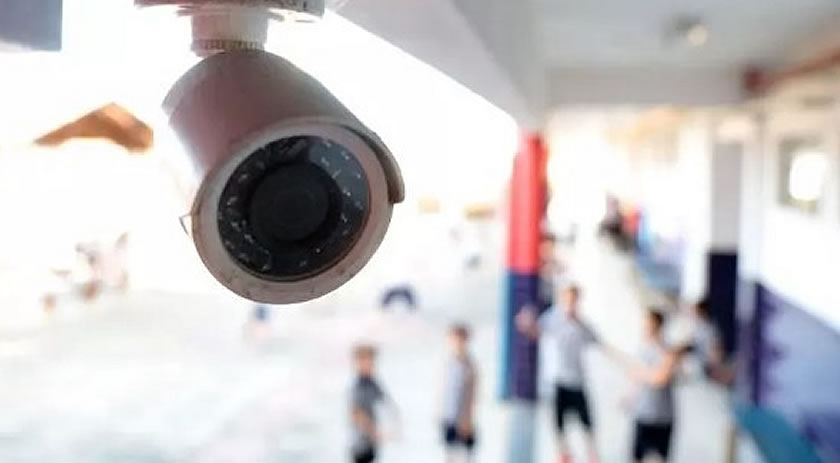 Alunos e professores de SC poderão ser ‘vigiados’ por câmeras nas salas de aula