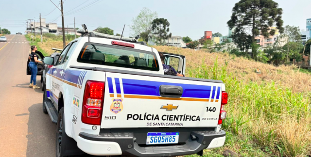 Homem em situação de rua é encontrado morto em terreno baldio no bairro Salete
