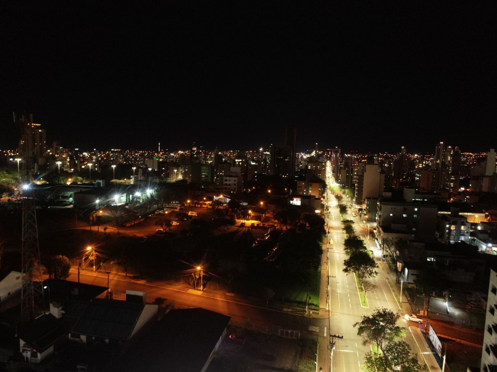 Chapecó amplia iluminação com tecnologia LED