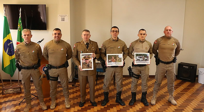 Policiais militares são agraciados em programa de valorização pessoal da PMSC