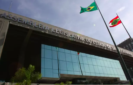 Universidade Gratuita: governo de SC recua de proposta que retira verbas da Udesc