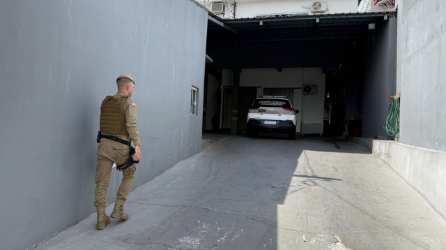 Polícia Militar cumpre dois Mandados de Prisão
