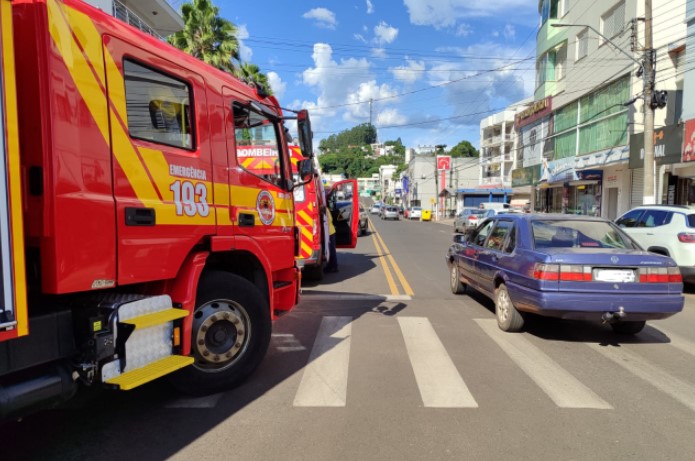 Idosa é atropelada na tarde desta quarta-feira (12)