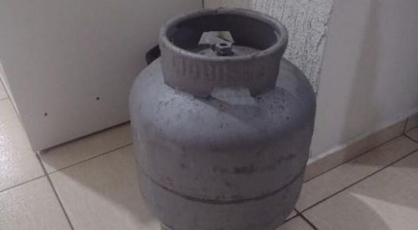 Adolescente é apreendido após furtar e vender botijão de gás