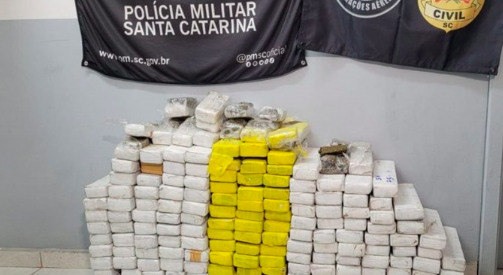 Jovem de 19 anos é presa com quase 130 kg de maconha