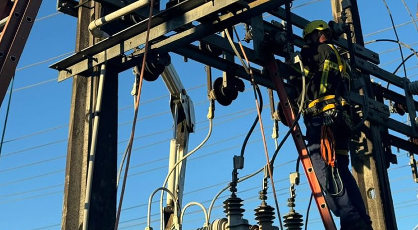 Homem morre eletrocutado após invadir uma subestação da Celesc