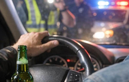 Motorista bêbado e sem CNH é preso após acidente com crianças feridas
