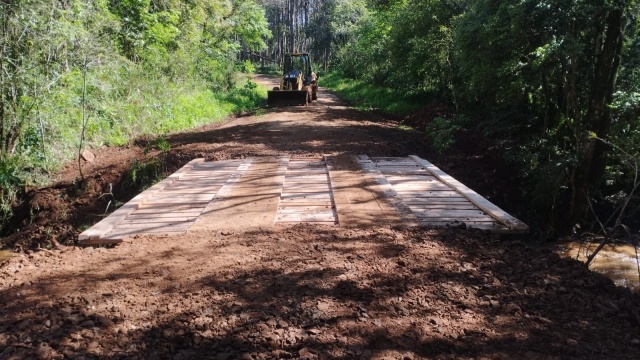 Ponte no interior é revitalizada e substituída por nova estrutura