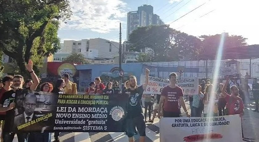 Sindicato diz que 30% dos educadores aderiram à paralisação