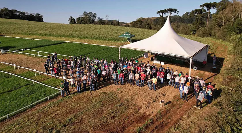Dia de Campo impulsiona a pecuária leiteira