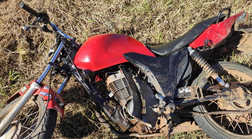 Colisão entre moto e carro deixa homem ferido no Oeste de Santa Catarina