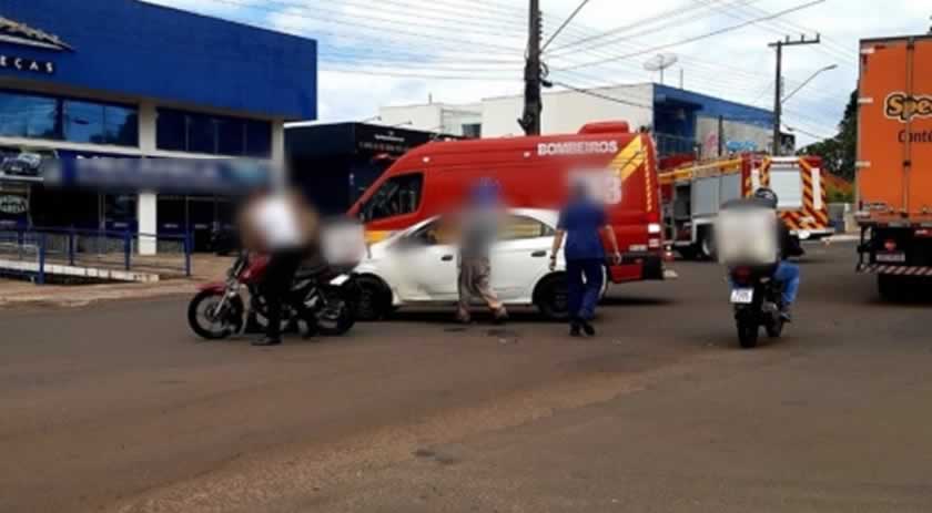 Motociclista fica ferido em colisão com veículo na Willy Barth
