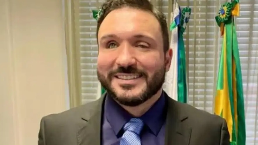 Paranaense expulso da escola por perder a visão se torna primeiro juiz cego na Justiça do Trabalho