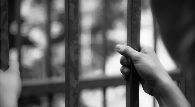 Dezessete detentos fogem de penitenciária