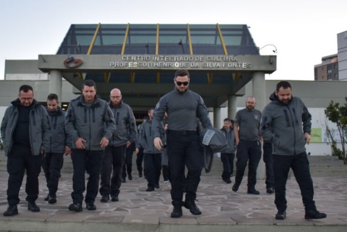 Estado cria indenização para compra de uniforme de policiais penais e agentes socioeducativos