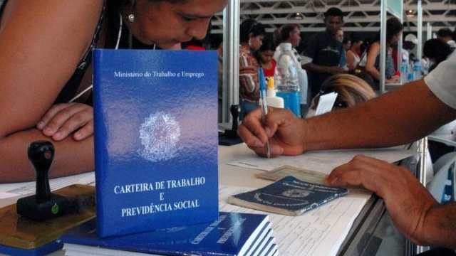 SC tem o maior percentual de quem deixou carteira assinada para trabalhar por conta própria