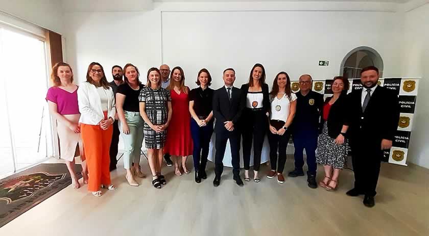 Termo de cooperação do projeto OAB Por Elas é assinado