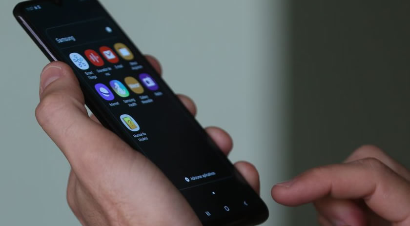 Se não quiser estragar a bateria do seu celular, NUNCA cometa estes 5 erros