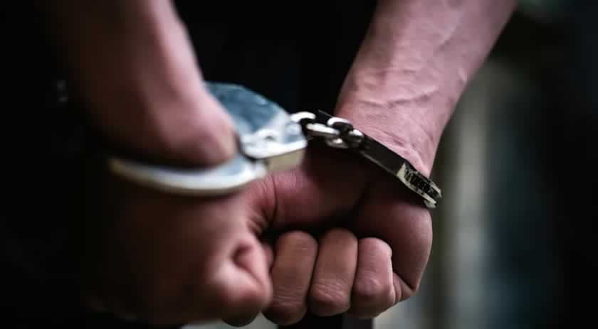 Anvisa libera venda de 930 pomadas para trançar ou modelar cabelos