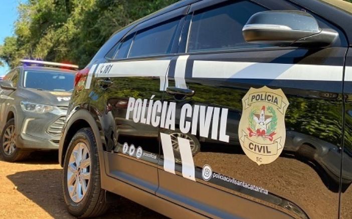 Homem é preso após enviar fotos de arma por mensagem para ameaçar a ex-mulher