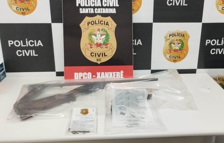 Idoso de 73 anos é preso com revólver e espingarda