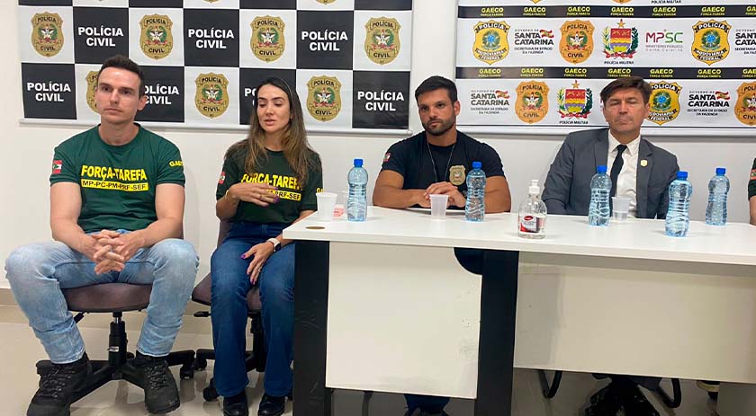 Operação integrada prende grupo que traficava drogas pela internet em SC