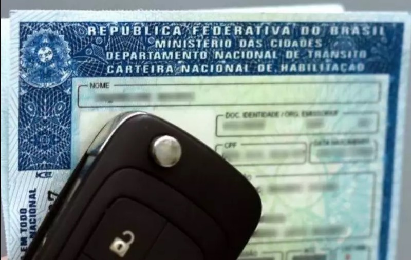 Câmara aprova exame toxicológico obrigatório para tirar CNH