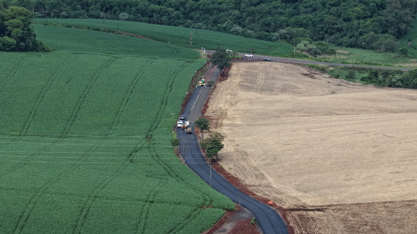 Pavimentação asfáltica é iniciada na Linha São Lourenço