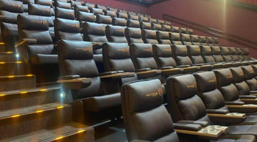 Pessoa com autismo deve ter sessão de cinema adaptado em SC